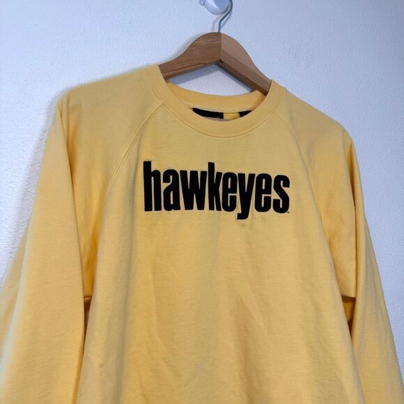 Iowa Hawkeyes Jones & Mitchell Cropped Pull Over Sweatshirt Size XL - Picture 6 of 8
